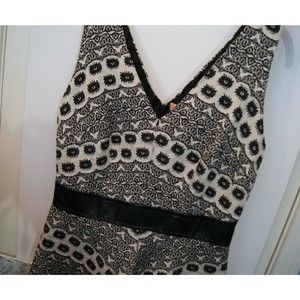 Anthro Chelsea & Violet Medium Dress Black & Cream Sleeveless A-Line Poly-Cotton